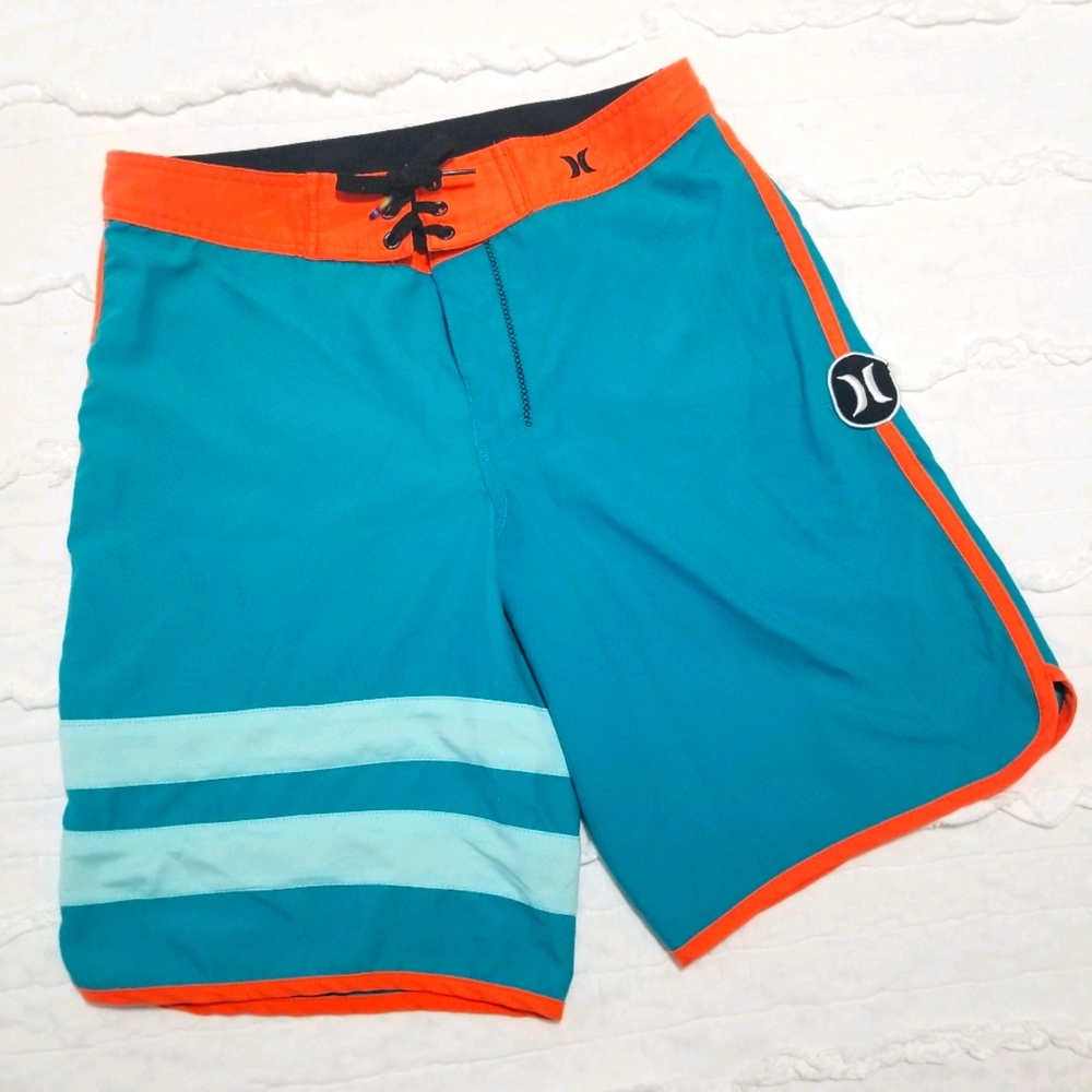 2/$40 Hurley Board Shorts 20 Like New